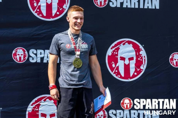 Berta Péter eredményesen teljesített a Spartan Race-n 