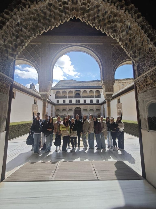 Spanyol nyelvi tagozat